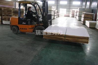 環(huán)保亞克力板材定制工藝流程